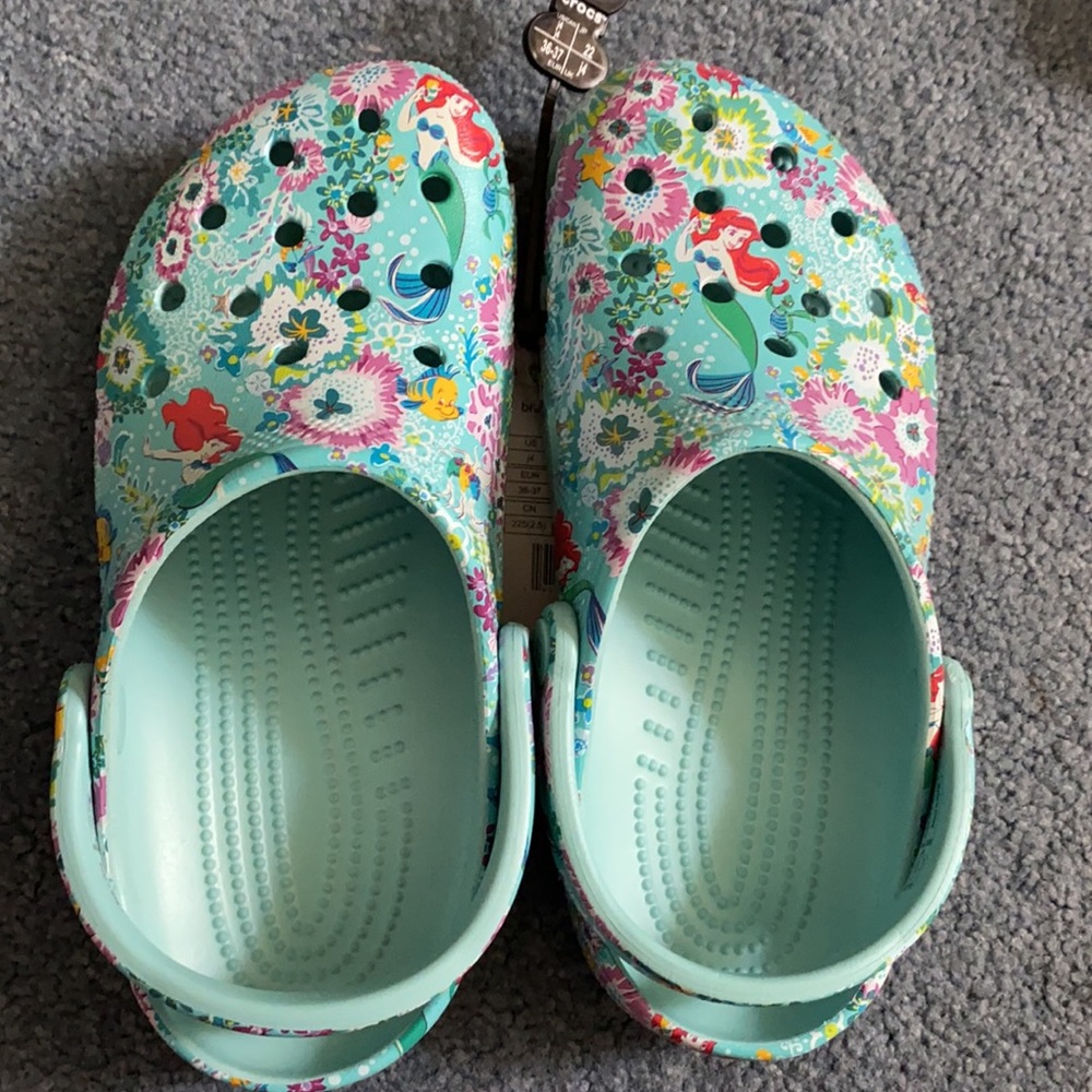 Vera Bradley Little Mermaid Crocs